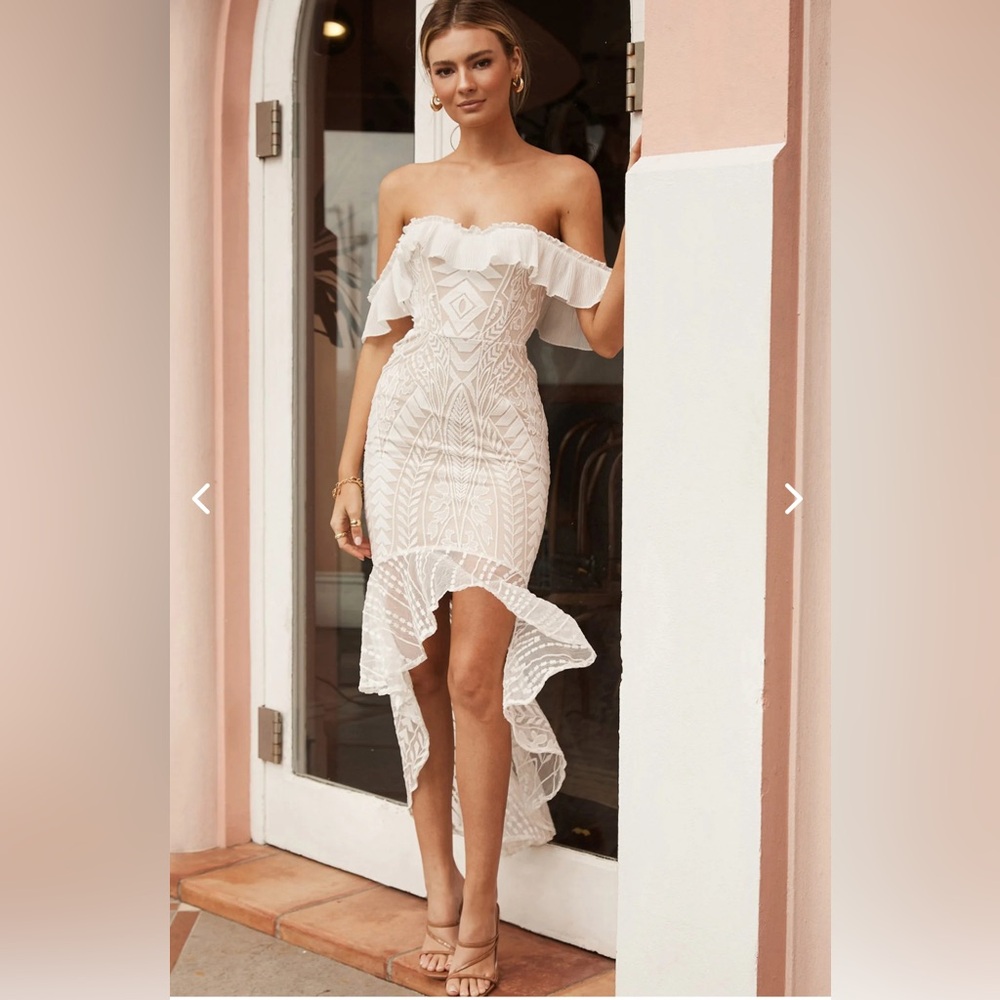 Saint and Secrets DREAMY OFF-SHOULDER HIGH-LOW HEM DRESS WHITE - Picture 1 of 13